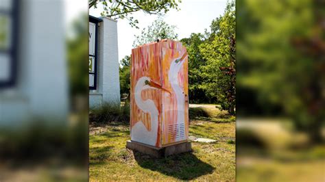 Town of Mount Pleasant accepting submissions for traffic box art 